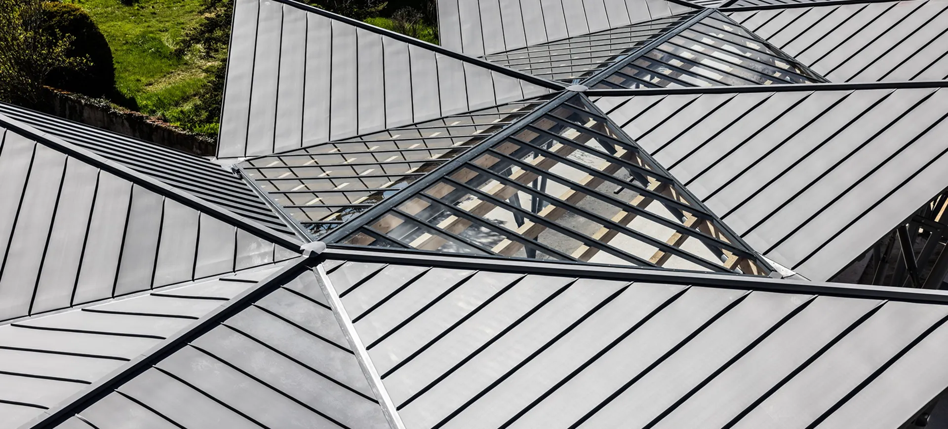 Structure toiture zinc